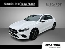 Weiß Gebraucht 2023 Mercedes A200 Progressive Limousine | 29.750 € (Fairer Preis)