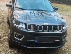 Grau Gebraucht 2018 Jeep Compass Limited SUV | 19.500 € (Teuer)