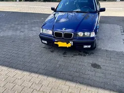 Blau Gebraucht 1997 BMW 316 Limousine | 3.500 €