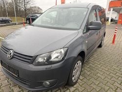 Grau Gebraucht 2013 VW Caddy Maxi Comfortline Van / Kleinbus | 9.790 € (Guter Preis)
