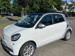 Weiß Gebraucht 2015 Smart ForFour Kleinwagen | 7.300 € (Fairer Preis)