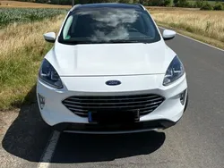 Weiß Gebraucht 2021 Ford Kuga Titanium SUV | 20.500 € (Superpreis)