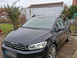 Schwarz Gebraucht 2022 VW Touran Van / Kleinbus | 27.800 € (Guter Preis)
