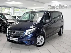 Blau Gebraucht 2019 Mercedes Vito Van / Kleinbus | 26.980 €