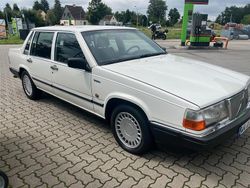 Weiß Gebraucht 1990 Volvo 760 Limousine | 5.555 €