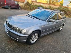 Grau Gebraucht 2004 BMW 318 Kombi | 2.650 € (Guter Preis)