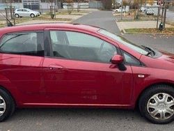 Rot Gebraucht 2009 Fiat Punto Limousine | 1.500 € (Fairer Preis)