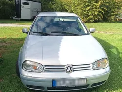 Silber Gebraucht 2000 VW Golf IV Kleinwagen | 3.000 €