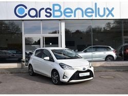 Weiß Gebraucht 2018 Toyota Yaris Hybrid Lounge Limousine | 11.480 € (Guter Preis)