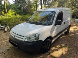 Weiß Gebraucht 2006 Citroën Berlingo | 2.399 € (Fairer Preis)