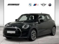 Grün Gebraucht 2023 Mini Cooper SE Kleinwagen | 20.590 € (Guter Preis)