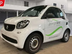 Weißweiß Gebraucht 2020 Smart ForTwo Coupé Kleinwagen | 8.890 € (Superpreis)