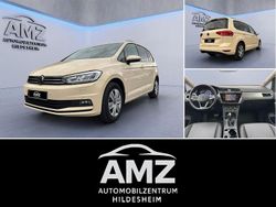 Beige Gebraucht 2023 VW Touran Van / Kleinbus | 27.600 € (Fairer Preis)