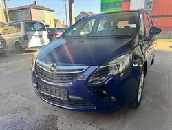Blau Gebraucht 2016 Opel Zafira Tourer Edition Van / Kleinbus | 6.990 € (Guter Preis)