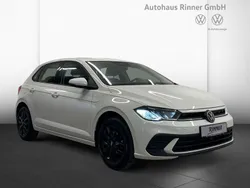 Pure white Gebraucht 2023 VW Polo Life Limousine | 17.690 € (Fairer Preis)