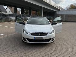 Weiß Gebraucht 2016 Peugeot 308 Allure GT-Line Kombi | 8.250 € (Fairer Preis)