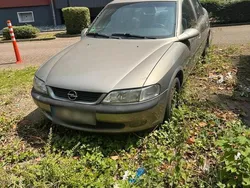 Gebraucht 1997 Opel Vectra Limousine | 1.300 €