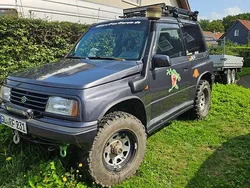 Grau Gebraucht 1995 Suzuki Vitara SUV | 3.500 €
