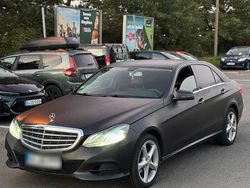 Beige Gebraucht 2015 Mercedes E220 Limousine | 6.250 €