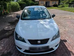 Weiß Gebraucht 2013 Seat Ibiza Kleinwagen | 2.999 €