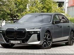 Grau Gebraucht 2025 BMW M760e Sport Line Limousine | 128.990 €