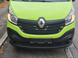 Grün Gebraucht 2018 Renault Trafic Van / Kleinbus | 12.400 € (Superpreis)