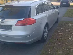 Grau Gebraucht 2011 Opel Insignia Limousine | 4.200 € (Fairer Preis)