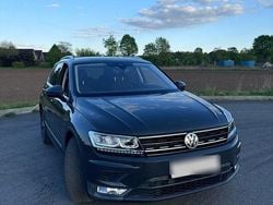 Grau Gebraucht 2017 VW Tiguan Comfortline SUV | 17.500 € (Fairer Preis)