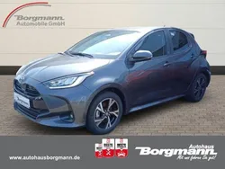 Grau Neu 2024 Toyota Yaris Hybrid Team Limousine | 23.350 € (Superpreis)