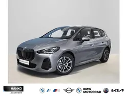 Skyscraper grau metallic Gebraucht 2025 BMW 220 Active Tourer Comfort Edition Van / Kleinbus | 38.850 € (Fairer Preis)