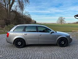 Grau Gebraucht 2004 Audi A4 S-Line Kombi | 1.000 € (Guter Preis)