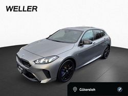 Skyscraper grau (grau) Gebraucht 2024 BMW M135 Comfort Edition Kleinwagen | 38.990 € (Fairer Preis)