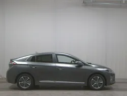 Grau Gebraucht 2022 Hyundai Ioniq Style Limousine | 17.480 € (Guter Preis)