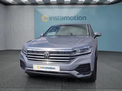 Silber Gebraucht 2024 VW Touareg SUV | 61.549 € (Superpreis)