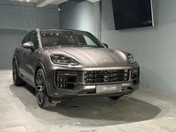 Grau Gebraucht 2024 Porsche Cayenne S E-Hybrid SUV | 118.987 €