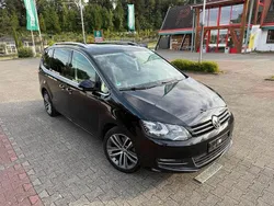 Schwarz Gebraucht 2019 VW Sharan Highline Van / Kleinbus | 14.200 € (Fairer Preis)