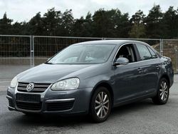 Grau Gebraucht 2008 VW Jetta Comfortline Limousine | 2.999 € (Guter Preis)