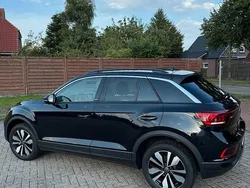 Schwarz Gebraucht 2024 VW T-Roc Move SUV | 27.990 € (Guter Preis)