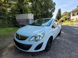 Weiß Gebraucht 2011 Opel Corsa Innovation Kleinwagen | 2.250 € (Fairer Preis)