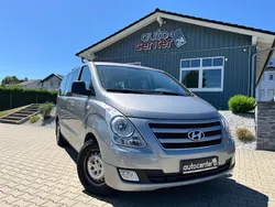 Grau Gebraucht 2016 Hyundai H-1 Van / Kleinbus | 17.980 € (Teuer)