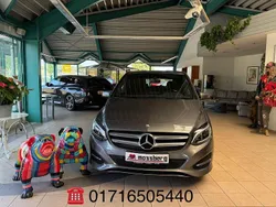 Grau Gebraucht 2015 Mercedes B220 Van / Kleinbus | 14.480 € (Fairer Preis)