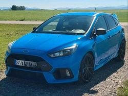 Blau Gebraucht 2017 Ford Focus RS Limousine | 27.690 €