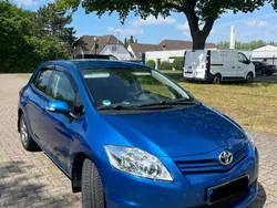 Blau Gebraucht 2011 Toyota Auris Team Limousine | 8.000 € (Teuer)