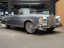 Blau Gebraucht 1964 Mercedes 300 SE Cabrio | 249.995 €