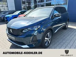 Lackierung blau celebes/metall Gebraucht 2023 Peugeot 5008 Allure Van / Kleinbus | 31.830 € (Teuer)
