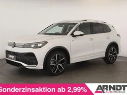 Weiß Gebraucht 2024 VW Tiguan R-line SUV | 47.584 € (Superpreis)