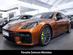 Madeiragoldmetallic Neu 2024 Porsche Panamera Turbo E-Hybrid Limousine | 209.500 € (Fairer Preis)