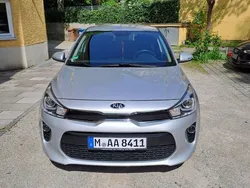 Silber Gebraucht 2018 Kia Rio DREAM-TEAM Edition Limousine | 12.800 € (Fairer Preis)