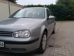 Grau Gebraucht 2004 VW Golf IV Kombi | 950 € (Guter Preis)