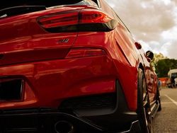 Rot Gebraucht 2017 Hyundai i30 Limousine | 22.000 € (Etwas zu teuer)